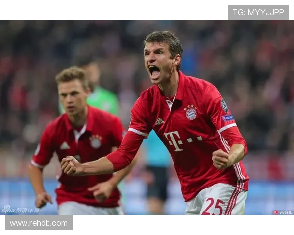 穆勒第96分钟绝杀进球震撼全场直面三名防守球员展现超强实力